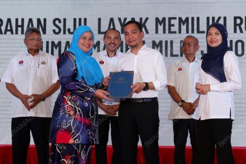 DATUK ONN HAFIZ GHAZI