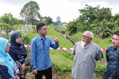 AKMAL NASRULLAH MOHD NASIR