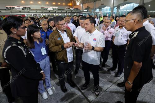 DATUK SERI SAIFUDDIN NASUTION ISMAIL 