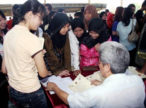 SUFAAT TUMIN