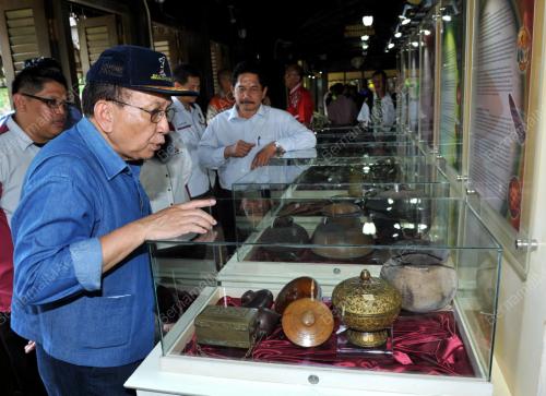 JB03_12032013_RAIS_YATIM
