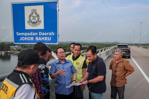 DATUK SERI AHMAD MASLAN