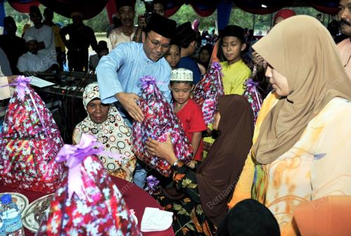 DATUK SERI SHAFIE APDAL