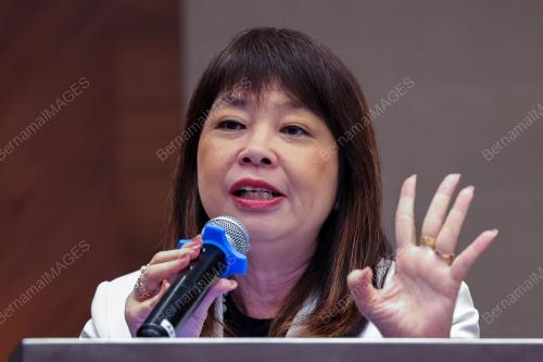 LIM HUI YING