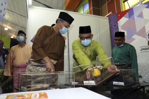 DATUK HASNI MOHAMMAD