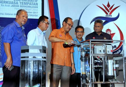 JB03_12102017_ECO_INISIATIF