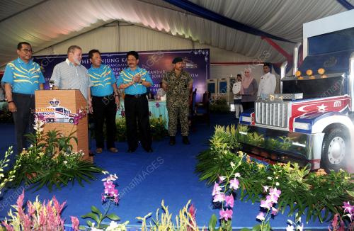 JB03_14052016_PELEPASAN_KMJ-TRAK