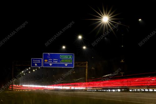 LEBUHRAYA_GUDANG