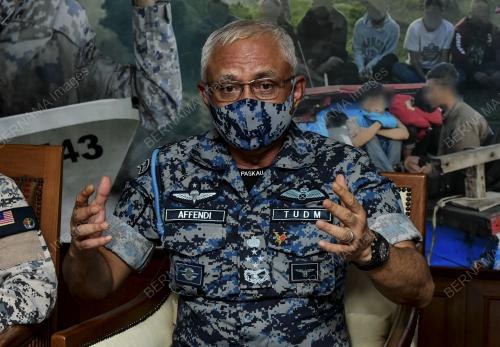 TAN SRI AFFENDI BUANG
