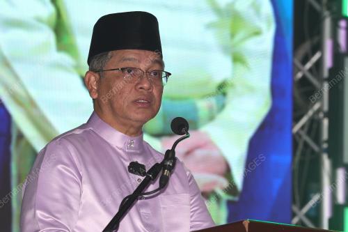DATUK DR MOHD NA'IM MOKHTAR 