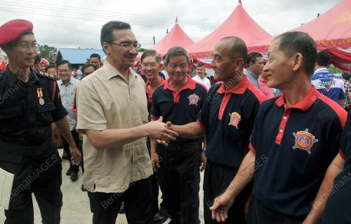 JB03_15112015_BOMBA_KAHANG