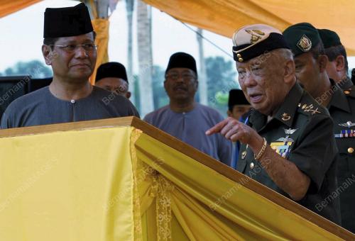 SULTAN ISKANDAR