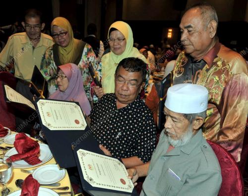 JB03_16042012_BEKAS_JASA
