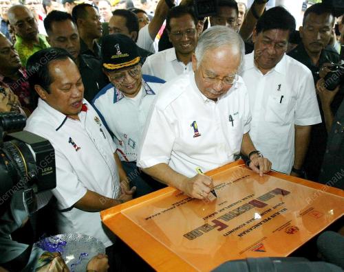 JB03_17012011_PM-FELDA