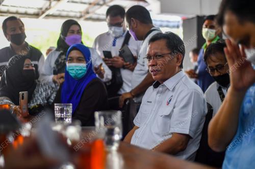 DATUK SERI MOHD SHAFIE APDAL