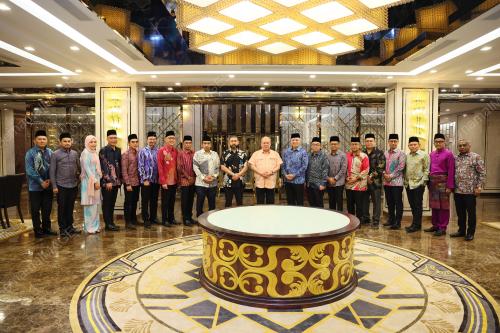 SULTAN IBRAHIM ALMARHUM SULTAN ISKANDAR  