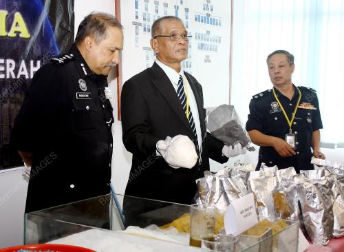 JB03_17072013_POLIS_DADAH