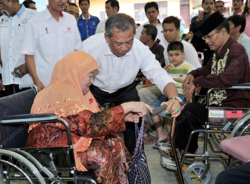 TAN SRI MUHYIDDIN YASSIN
