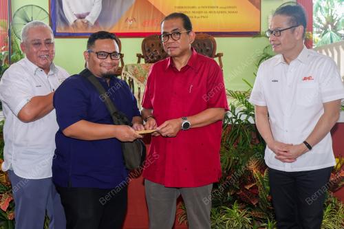 DATUK SERI MOHAMED KHALED NORDIN