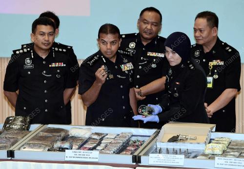 DATUK AYUB KHAN MYDIN PITCHAY