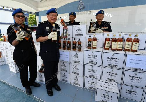 JB03_19032019_MINUMAN_KERAS_BN201903193812