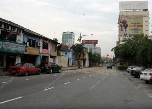 JOHOR BAHARU LENGANG