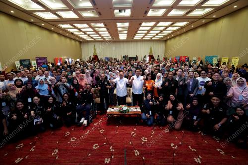 DATUK CHE MURAD SAYANG RAMJAN 