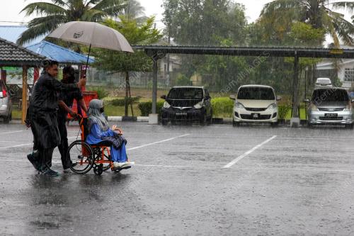 HARI MENGUNDI PRU 15 