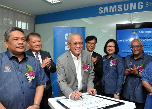 JB03_20072017_JTM-SAMSUNG_BN201707190273