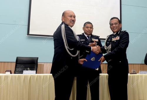 JB03_20082019_TANDATANGAN_BN201908208542_8