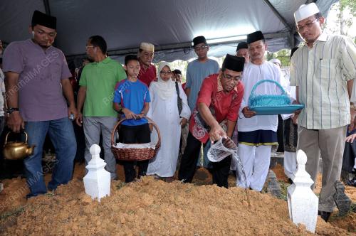 JB03_20092013_MB_PUSARA