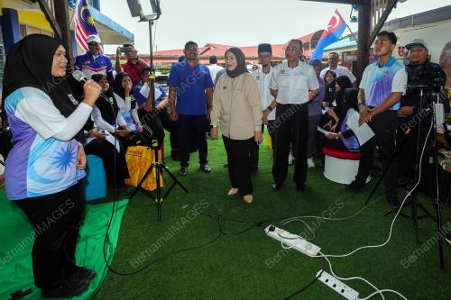 JULINA JOHAN