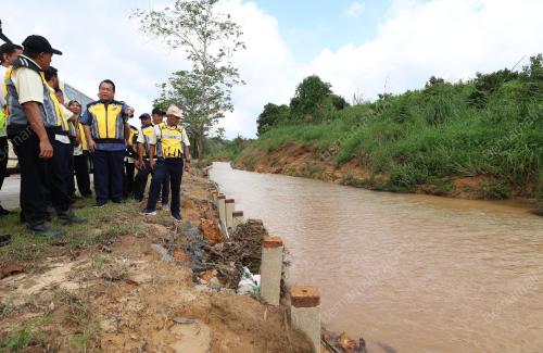 DATUK SERI ALEXANDER NANTA LINGGI