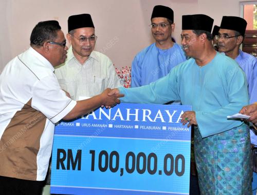 TAN SRI MUHYIDDIN YASSIN