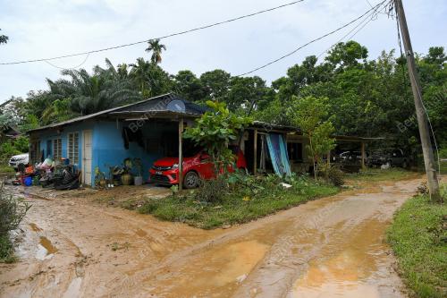BANJIR KILAT KG LAUT