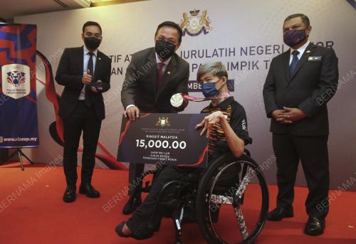 DATUK HASNI MOHAMMAD