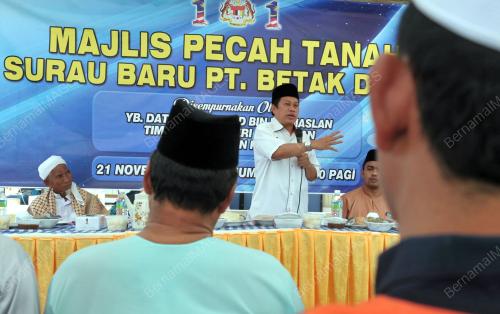 JB03_21114_SURAU_21112014
