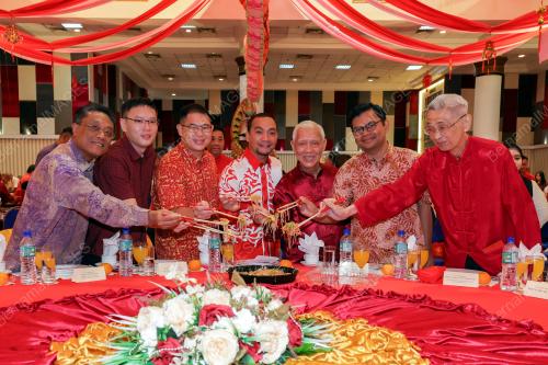 DATUK ONN HAFIZ GHAZI  