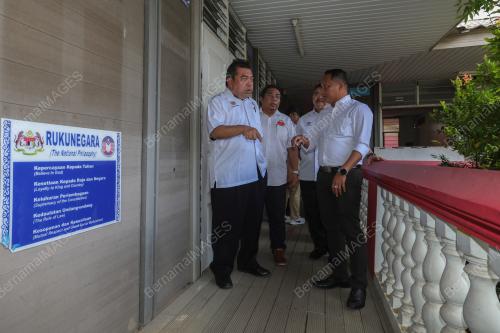 AZNAN TAMIN