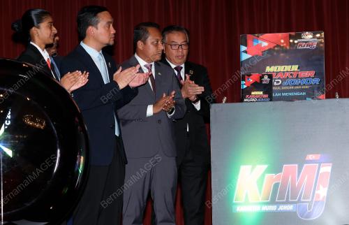 DATUK ONN HAFIZ GHAZI