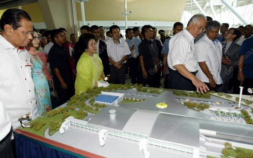 NAJIB TUN ABDUL RAZAK