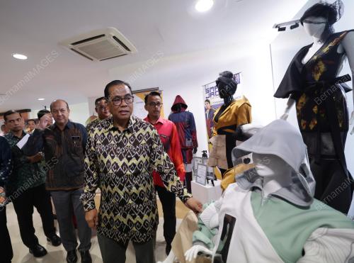 DATUK SERI MOHAMAED KHALED NORDIN