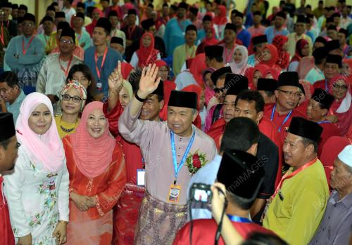 JB03_22082015_UMNO_SRI_GADING