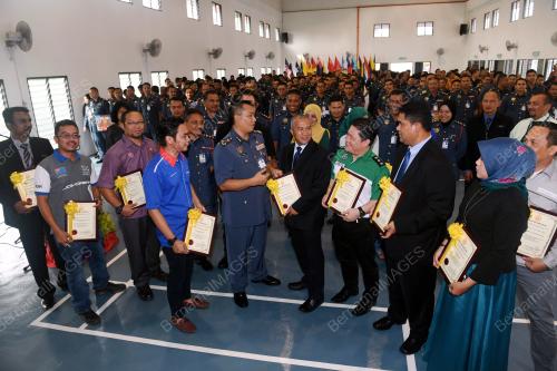 JB03_23012018_PERBARISAN_BOMBA_BN201801216668