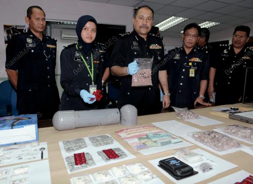 JB03_23022012_POLIS
