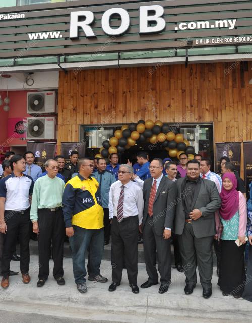 JB03_24062015_KEDAI_ROB_2