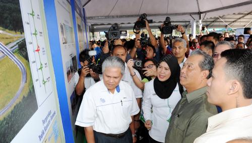 TAN SRI MUHYIDDIN YASSIN