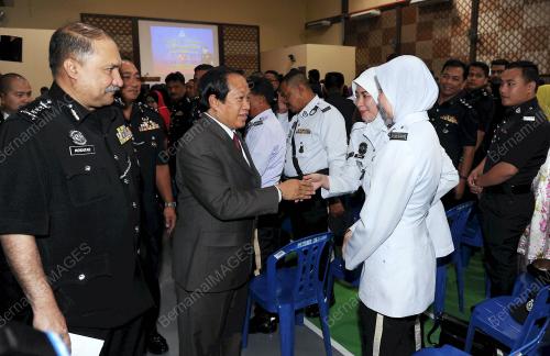 JB03_25022015_AHMAD-GST