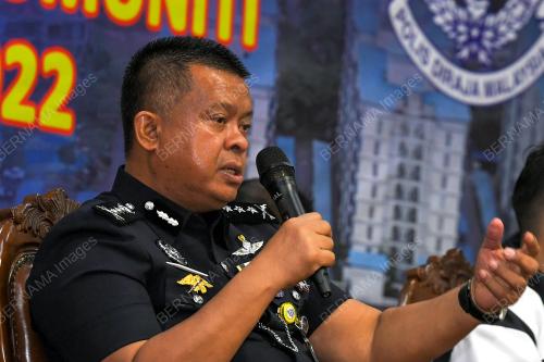 DATUK KAMARUL ZAMAN MAMAT