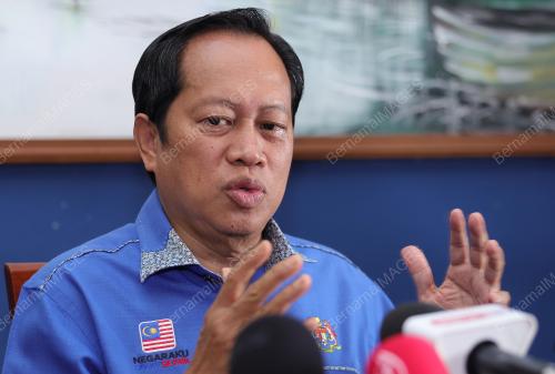 DATUK SERI AHMAD MASLAN